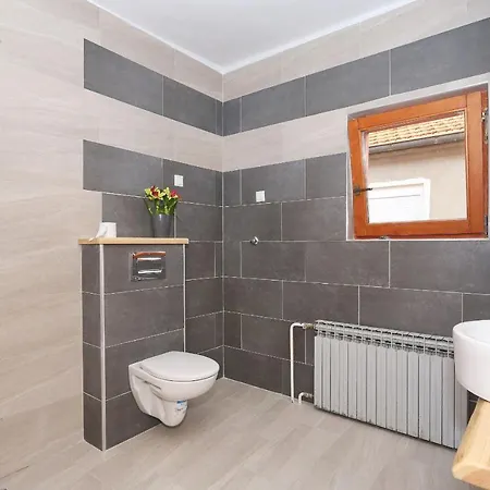 Fraj With Jacuzzi Apartment Zadar