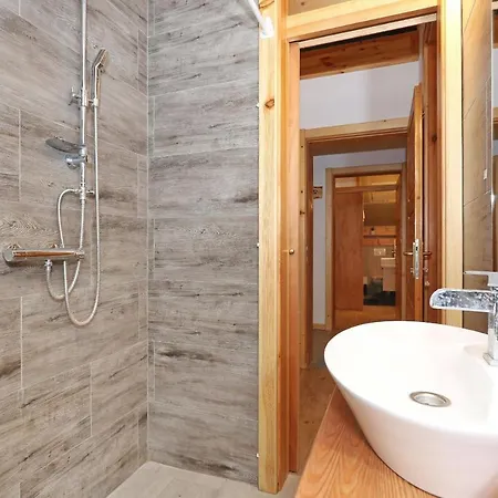 Apartment Fraj With Jacuzzi Zadar