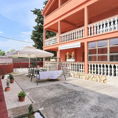 Fraj With Jacuzzi * ザダル