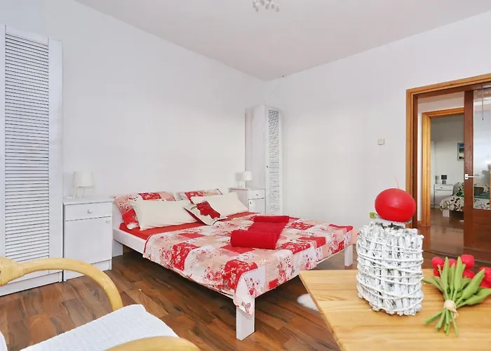 Fraj With Jacuzzi Zadar