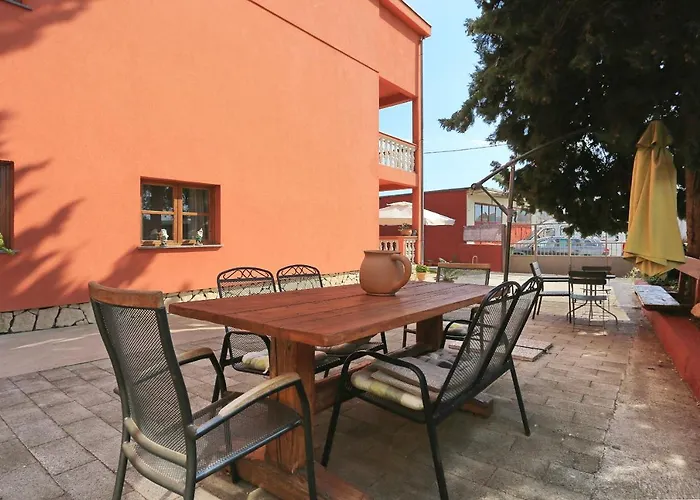 Fraj With Jacuzzi Apartament Zadar