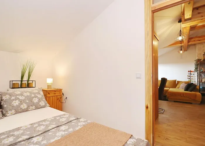 Fraj With Jacuzzi Apartament