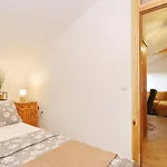 Fraj With Jacuzzi Apartamento