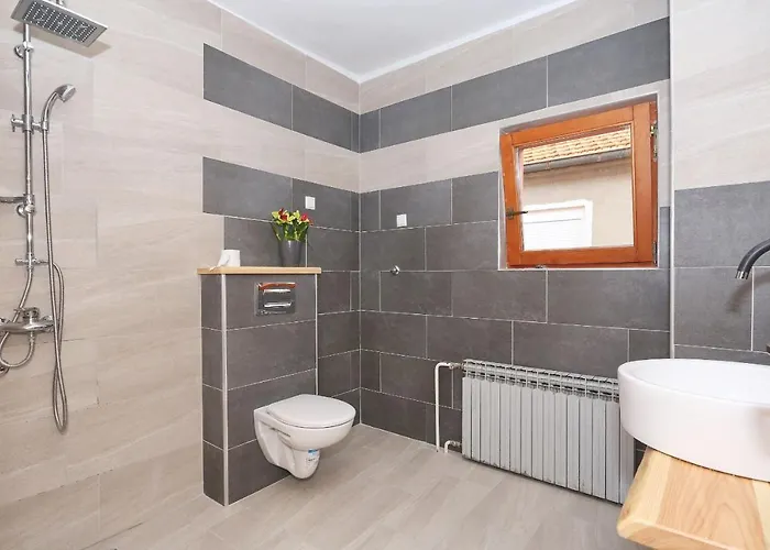 Fraj With Jacuzzi Appartement Zadar