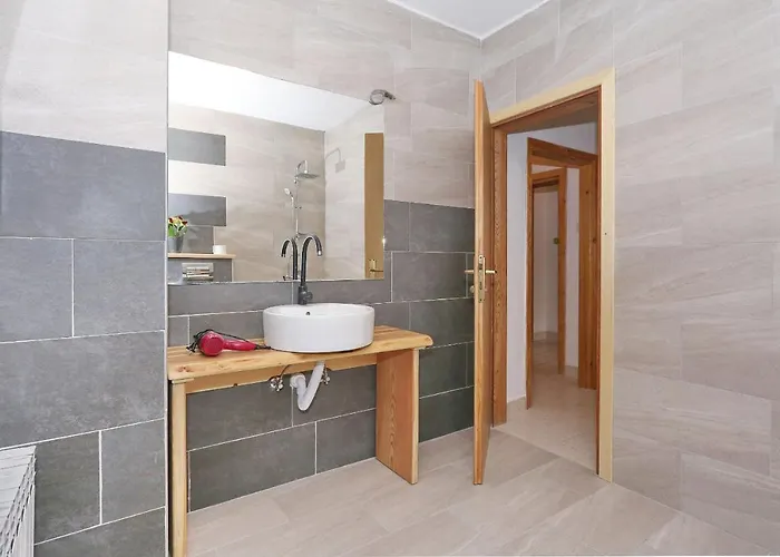 Fraj With Jacuzzi Zadar