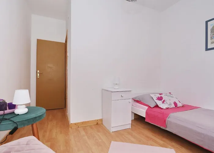 Appartement Fraj With Jacuzzi *