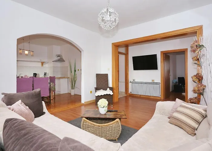 Appartement Fraj With Jacuzzi *